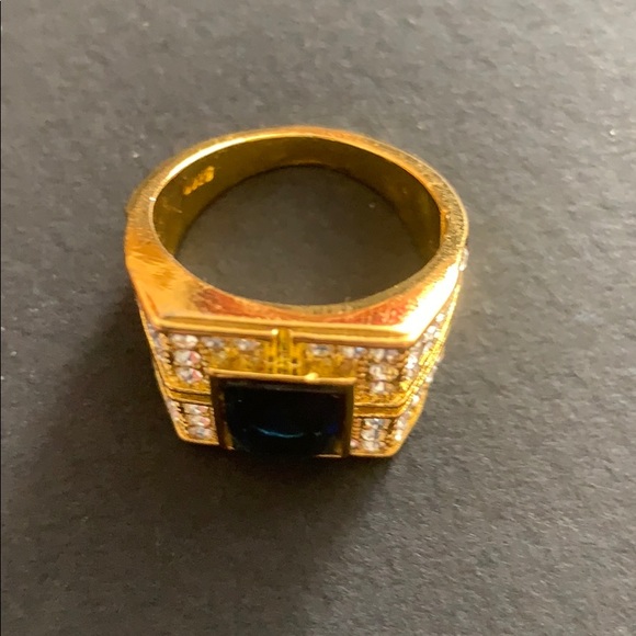 Ring - Picture 3 of 4